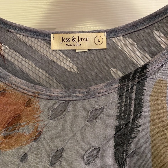 Jess & Jane 3/4 sleeve top - size large - Picture 2 of 5